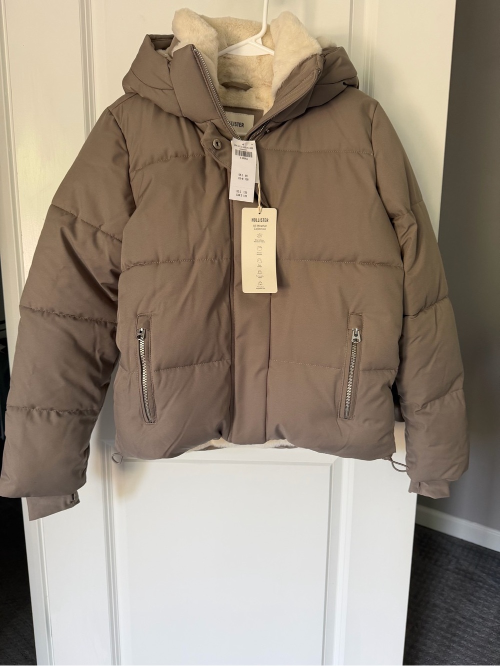 Hollister Taupe Puffer Jacket with Hood XS
